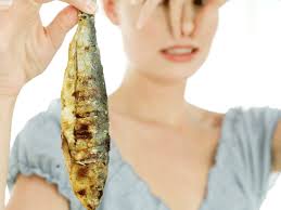 261.- Eliminar el olor a pescado de la vajilla